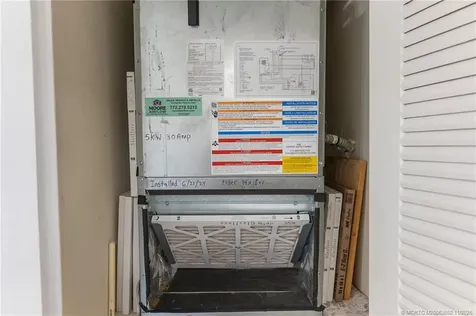 1537 SE Royal Green Circle Port St Lucie FL 34952