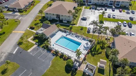 1537 SE Royal Green Circle Port St Lucie FL 34952