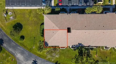 1537 SE Royal Green Circle Port St Lucie FL 34952