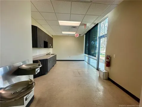 10244 S Us Highway 1 Port St Lucie FL 34952