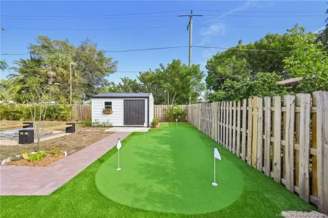 605 SE Dolphin Drive Stuart FL 34996