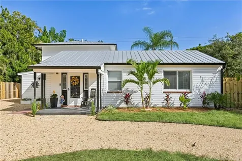 605 SE Dolphin Drive Stuart FL 34996