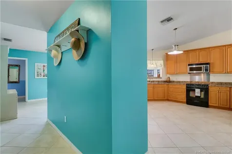 5439 SE Horseshoe Point Road Stuart FL 34997