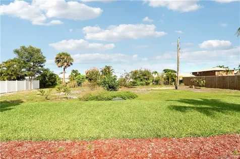 5439 SE Horseshoe Point Road Stuart FL 34997