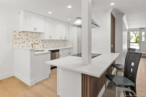 652 NE Wax Myrtle Way Jensen Beach FL 34957