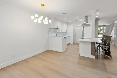 652 NE Wax Myrtle Way Jensen Beach FL 34957