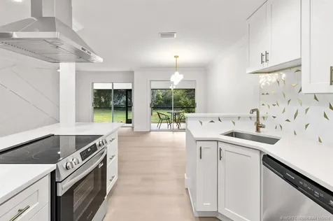 652 NE Wax Myrtle Way Jensen Beach FL 34957