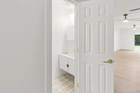 652 NE Wax Myrtle Way Jensen Beach FL 34957