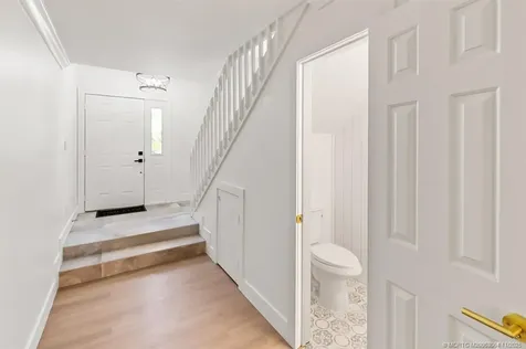 652 NE Wax Myrtle Way Jensen Beach FL 34957