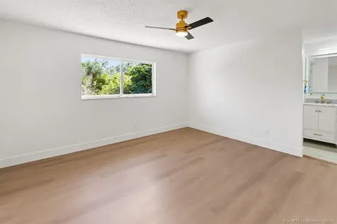 652 NE Wax Myrtle Way Jensen Beach FL 34957