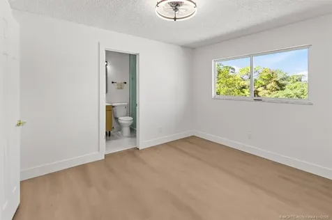 652 NE Wax Myrtle Way Jensen Beach FL 34957