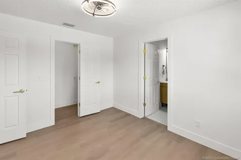 652 NE Wax Myrtle Way Jensen Beach FL 34957