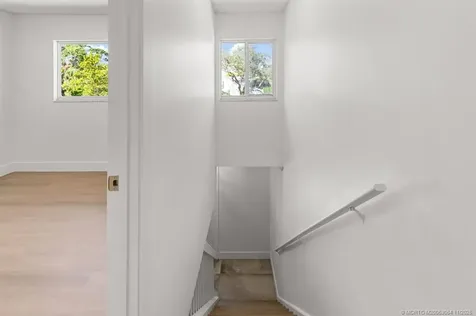 652 NE Wax Myrtle Way Jensen Beach FL 34957