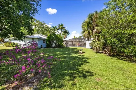 477 SW Seabreeze Lane Port St Lucie FL 34983