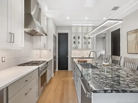 417 SW Akron Avenue Stuart FL 34994