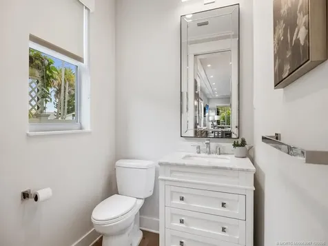 417 SW Akron Avenue Stuart FL 34994