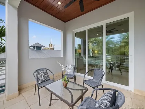 417 SW Akron Avenue Stuart FL 34994