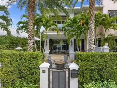 417 SW Akron Avenue Stuart FL 34994