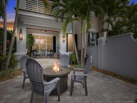 417 SW Akron Avenue Stuart FL 34994