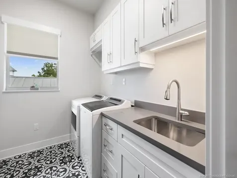 417 SW Akron Avenue Stuart FL 34994