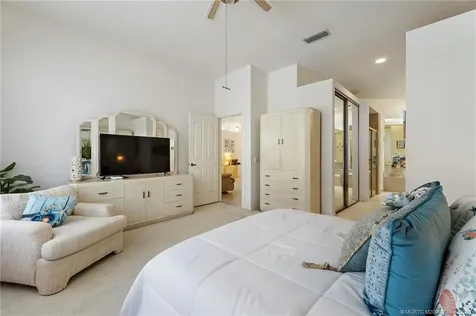 7756 SE Bay Cedar Circle Hobe Sound FL 33455