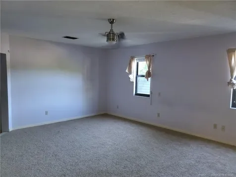 2366 SE Country Club Lane Stuart FL 34996