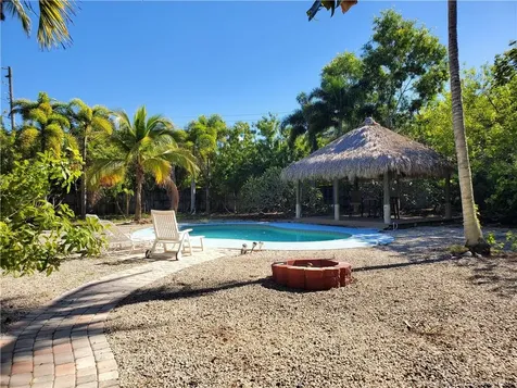 2366 SE Country Club Lane Stuart FL 34996