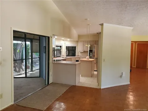 2366 SE Country Club Lane Stuart FL 34996