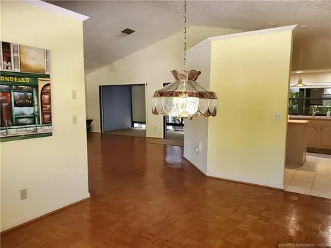 2366 SE Country Club Lane Stuart FL 34996