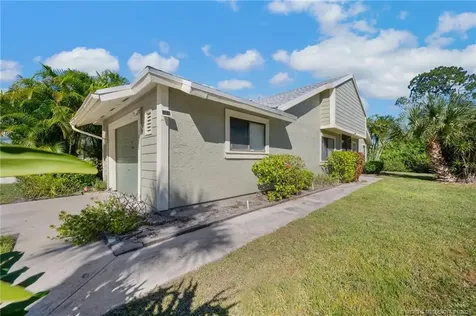 1456 SE Colchester Circle Port St Lucie FL 34952