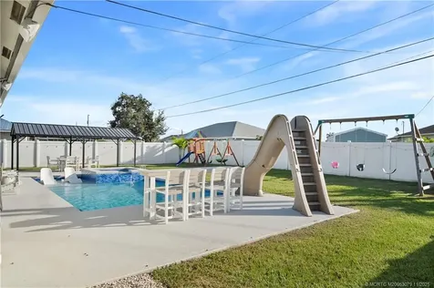 2662 SW Import Drive Port St Lucie FL 34987