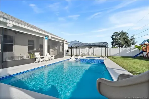 2662 SW Import Drive Port St Lucie FL 34987