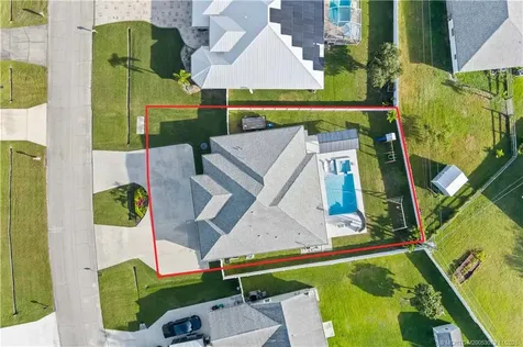 2662 SW Import Drive Port St Lucie FL 34987