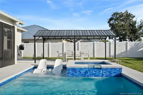 2662 SW Import Drive Port St Lucie FL 34987