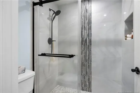 1600 NE Dixie Highway Jensen Beach FL 34957