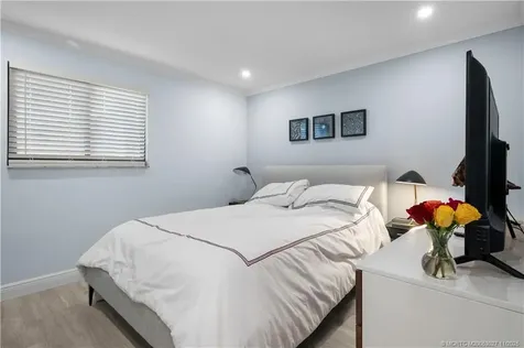 1600 NE Dixie Highway Jensen Beach FL 34957