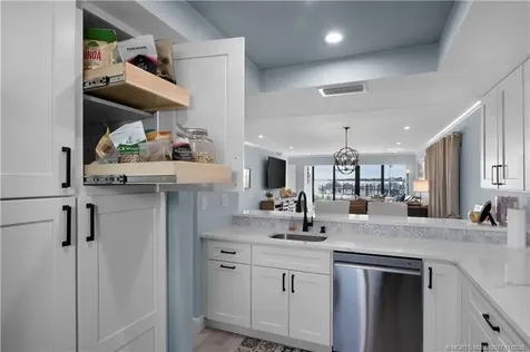 1600 NE Dixie Highway Jensen Beach FL 34957