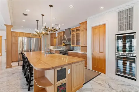 301 SE Harbor Point Drive Stuart FL 34996