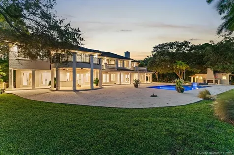 301 SE Harbor Point Drive Stuart FL 34996