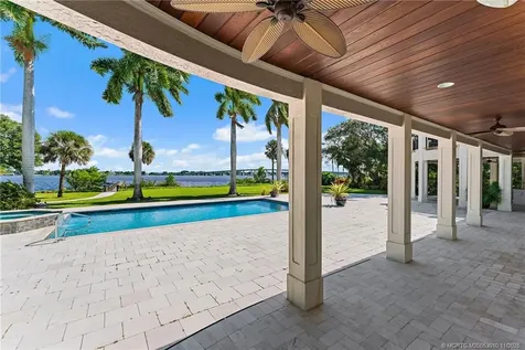 301 SE Harbor Point Drive Stuart FL 34996