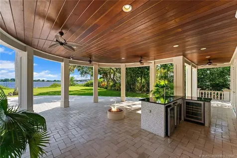 301 SE Harbor Point Drive Stuart FL 34996