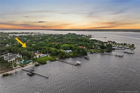 301 SE Harbor Point Drive Stuart FL 34996