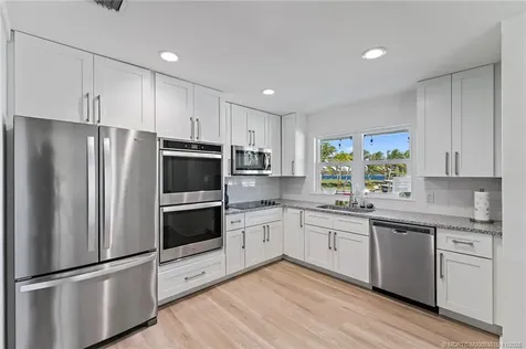 301 SE Harbor Point Drive Stuart FL 34996