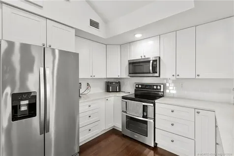 2725 NE Indian River Drive Jensen Beach FL 34957