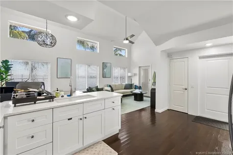 2725 NE Indian River Drive Jensen Beach FL 34957