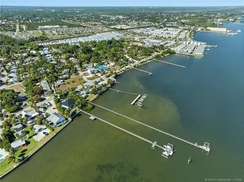 2725 NE Indian River Drive Jensen Beach FL 34957