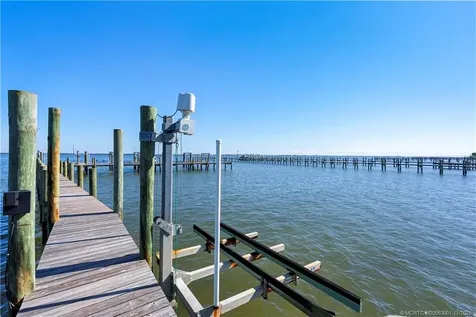 2725 NE Indian River Drive Jensen Beach FL 34957