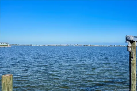 2725 NE Indian River Drive Jensen Beach FL 34957