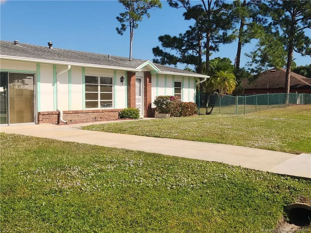 561 NW Floresta Drive Port St Lucie FL 34983