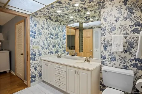 1800 SE Saint Lucie Boulevard Stuart FL 34996